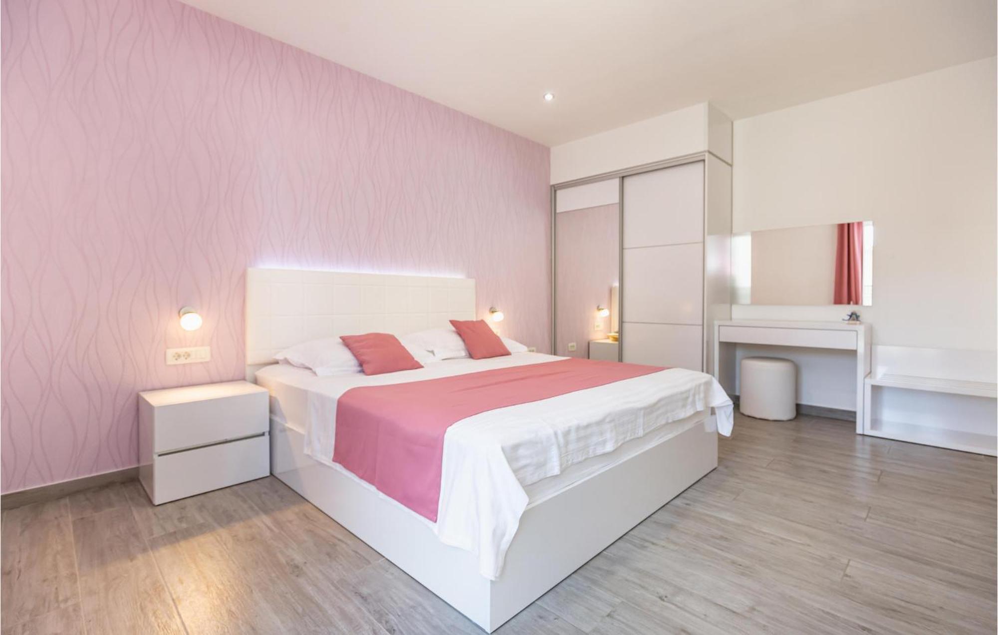 Amazing Apartment In Medici With Kitchen Kutleša Zewnętrze zdjęcie