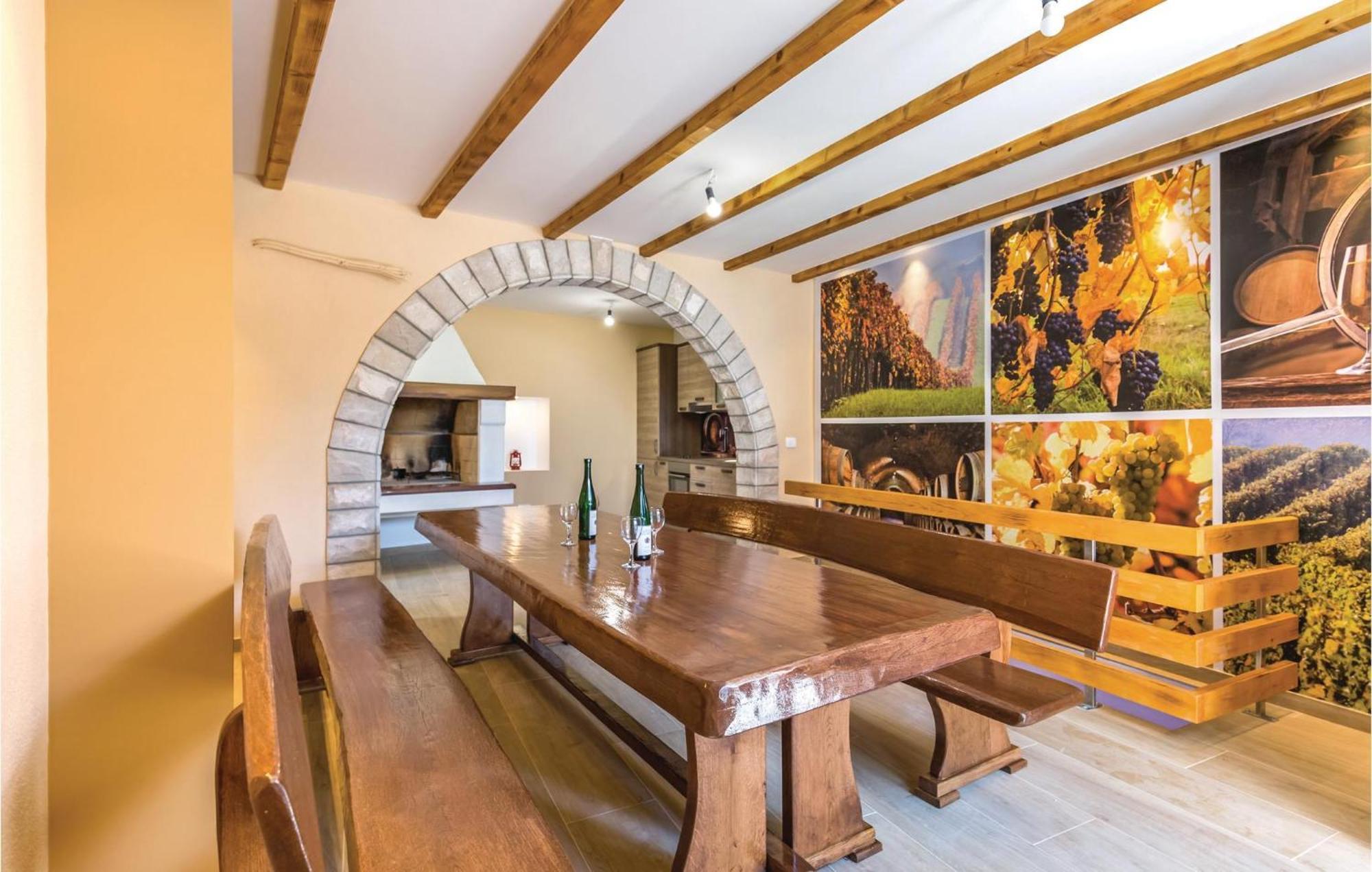 Amazing Apartment In Medici With Kitchen Kutleša Zewnętrze zdjęcie